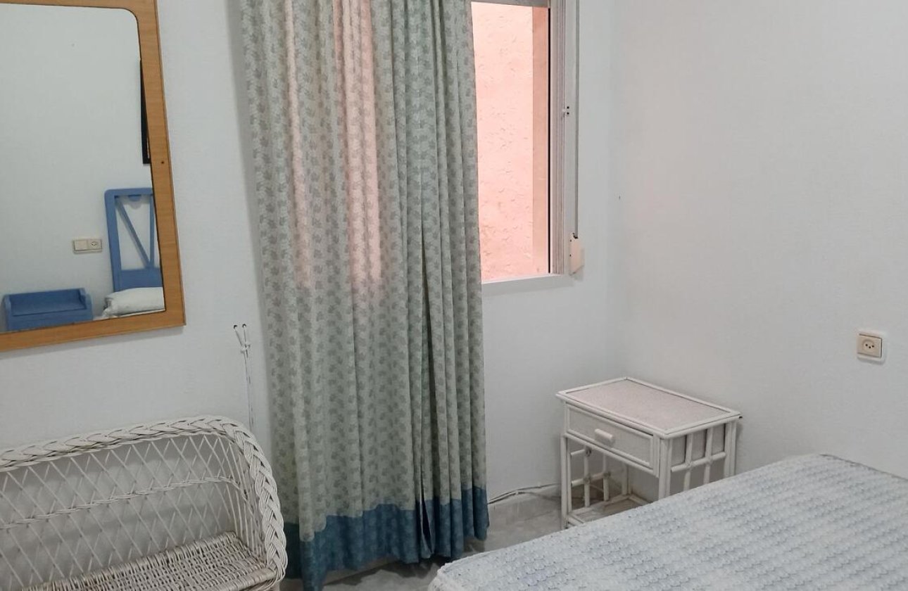Revente - Appartement -
Torrevieja - PLAYA LOS LOCOS