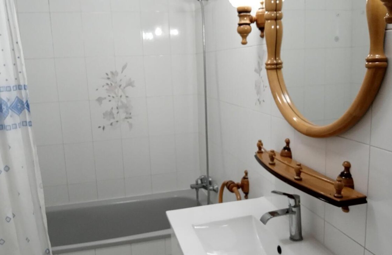 Revente - Appartement -
Torrevieja - PLAYA LOS LOCOS