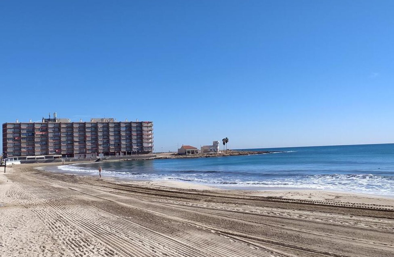Revente - Appartement -
Torrevieja - PLAYA LOS LOCOS