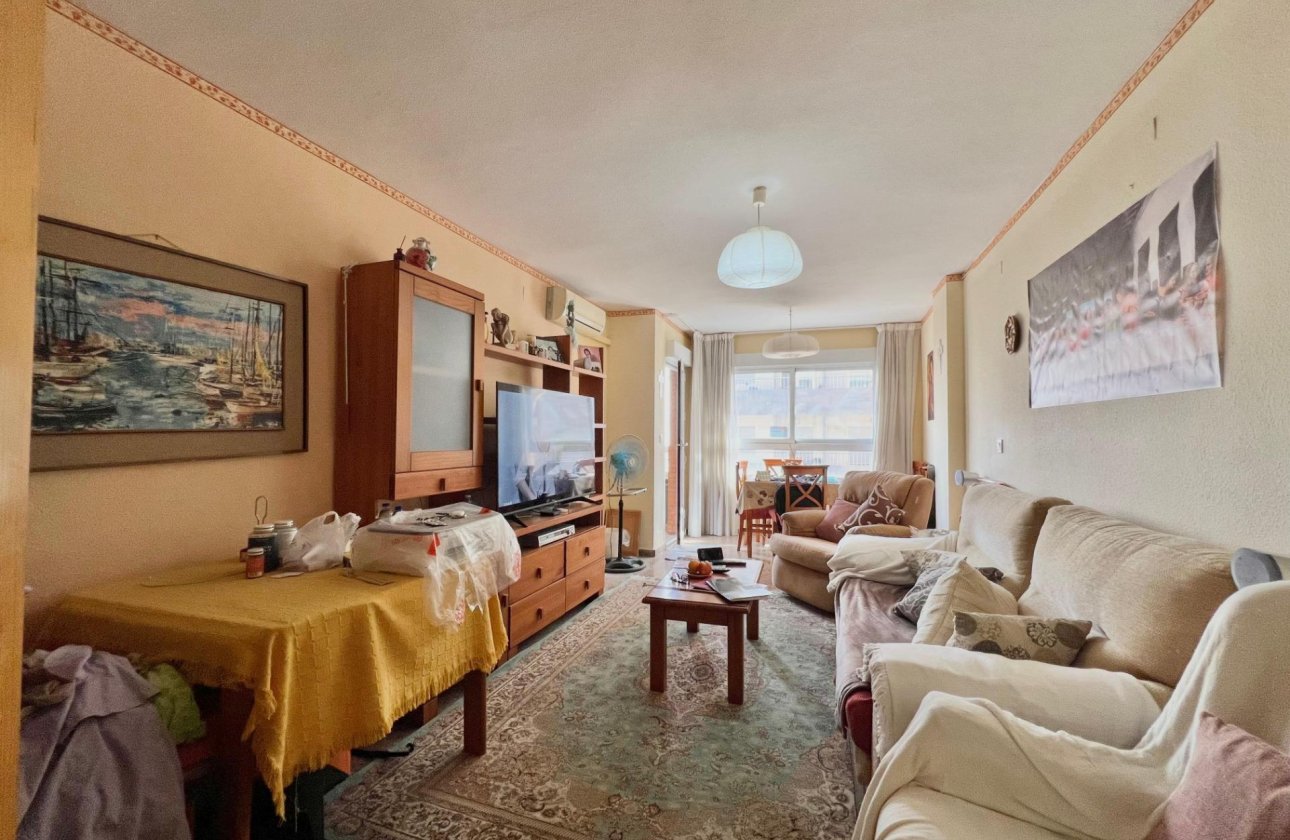 Revente - Appartement -
Torrevieja - Puerto Deportivo