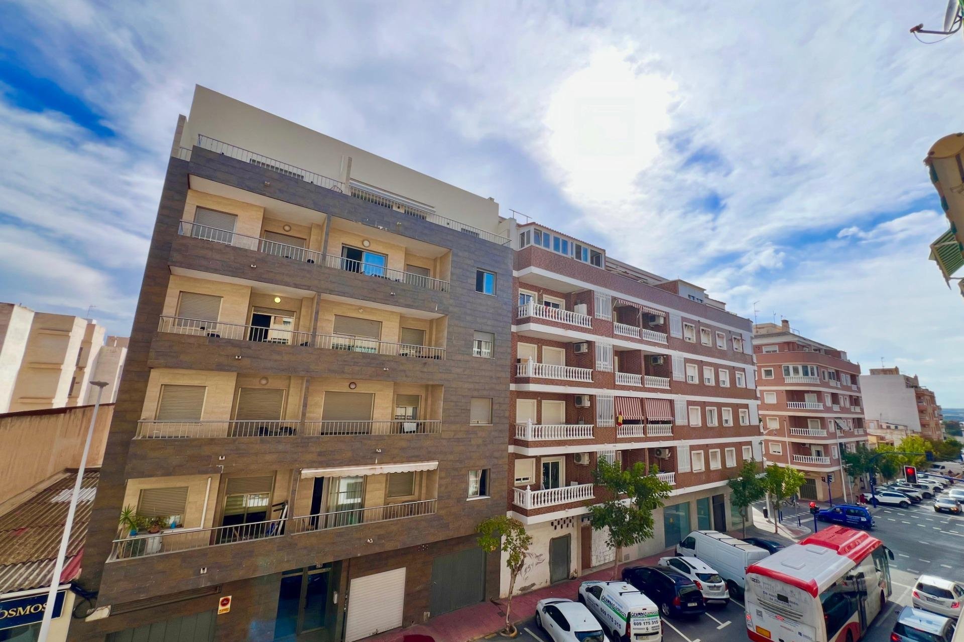 Revente - Appartement -
Torrevieja - Puerto Deportivo