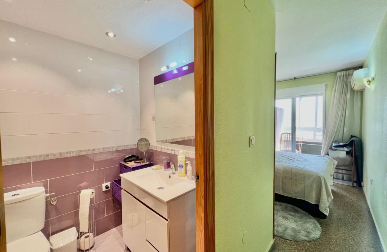 Revente - Appartement -
Torrevieja - Puerto Deportivo