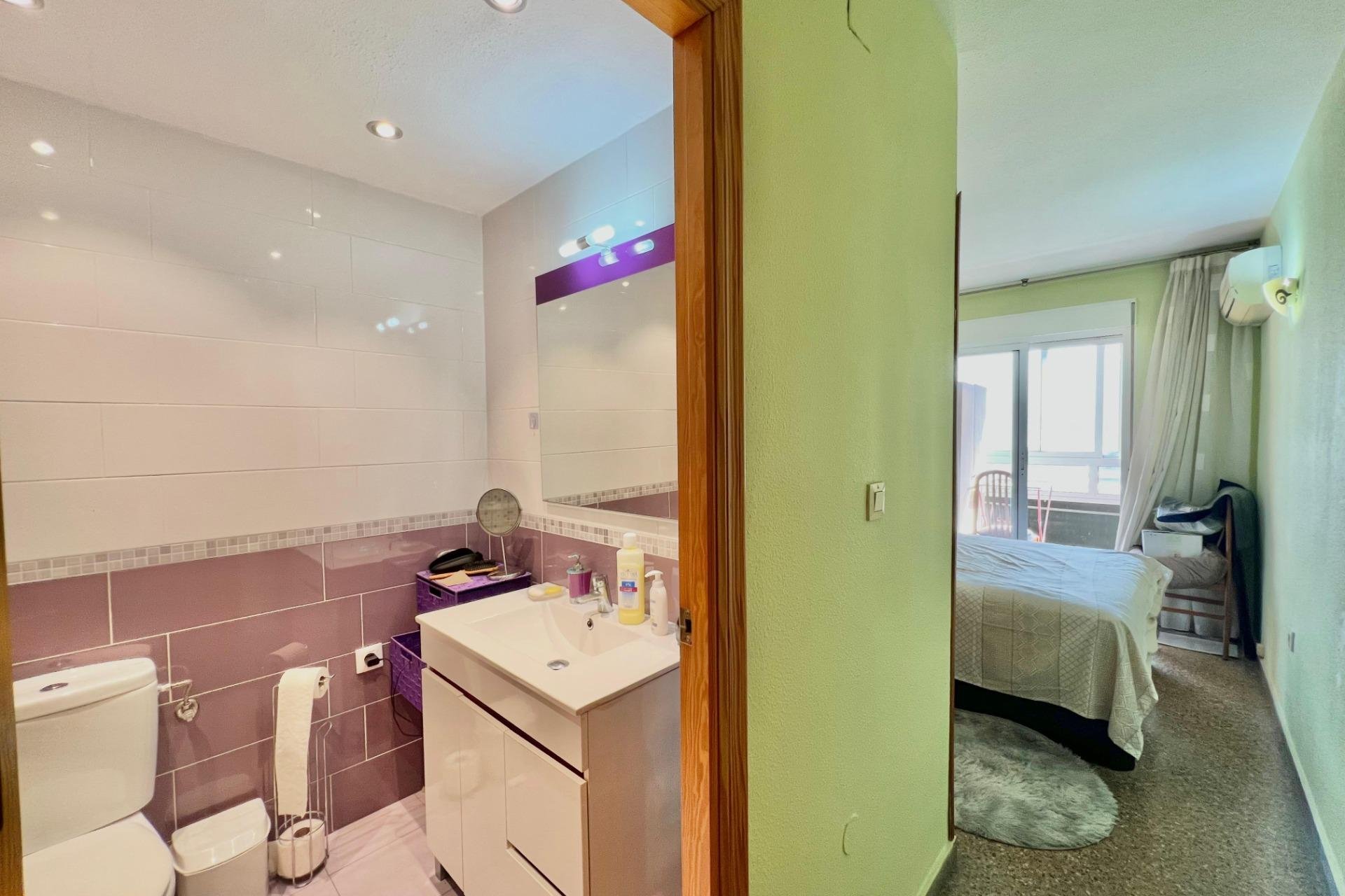 Revente - Appartement -
Torrevieja - Puerto Deportivo