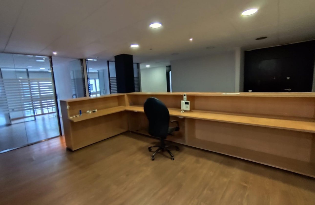 Revente - Appartement -
Torrevieja - Puerto