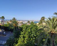 Revente - Appartement -
Torrevieja - Puerto