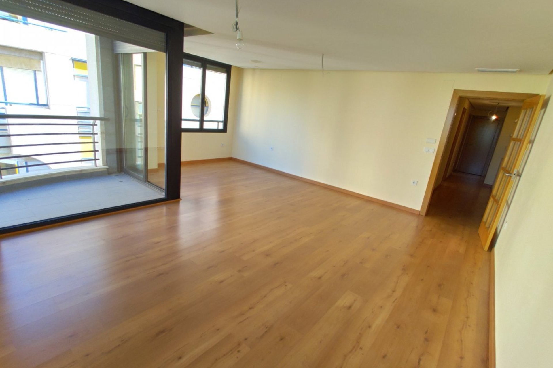 Revente - Appartement -
Torrevieja - Puerto