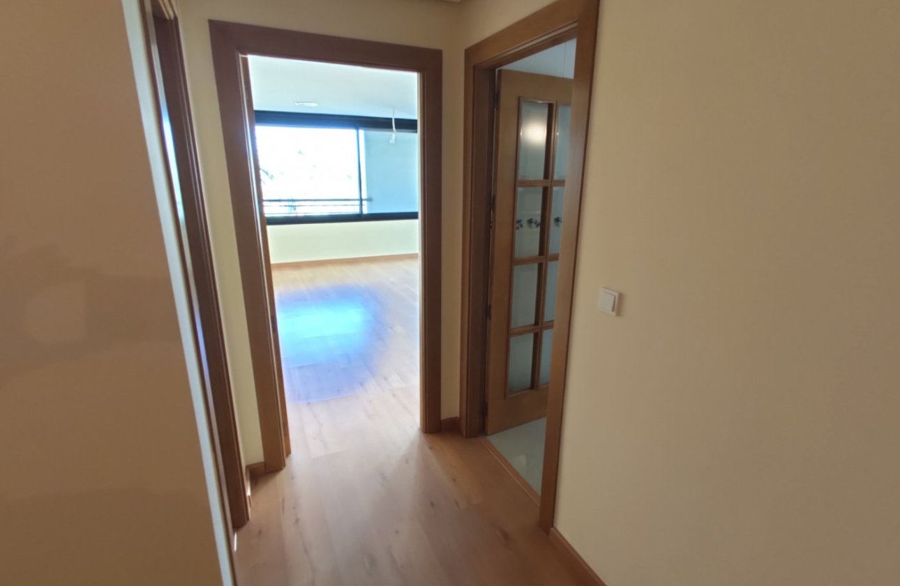 Revente - Appartement -
Torrevieja - Puerto