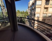 Revente - Appartement -
Torrevieja - Puerto