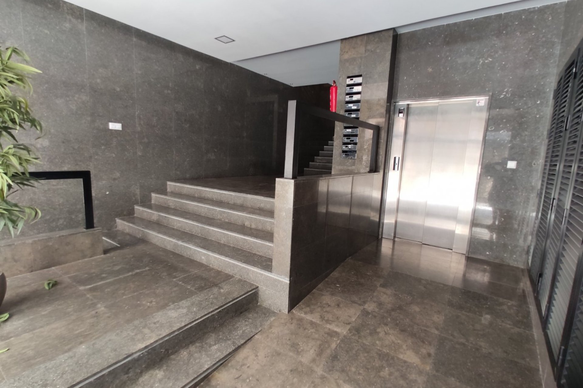 Revente - Appartement -
Torrevieja - Puerto