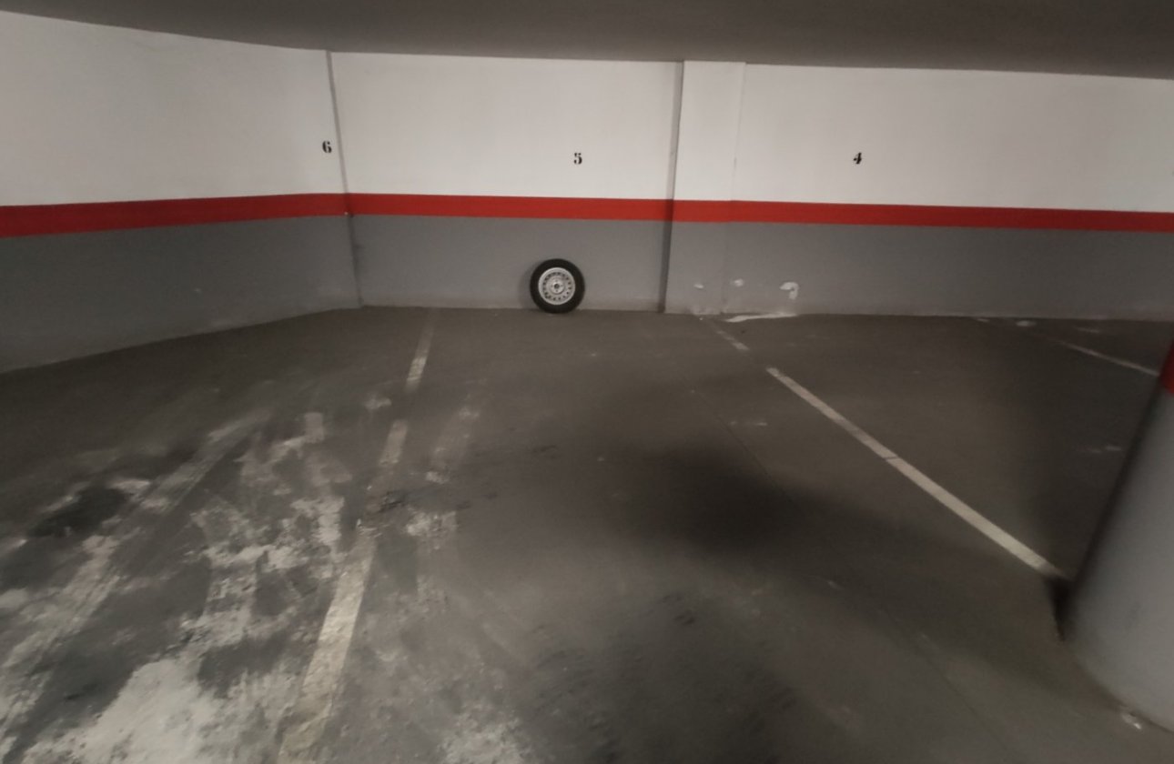 Revente - Appartement -
Torrevieja - Puerto