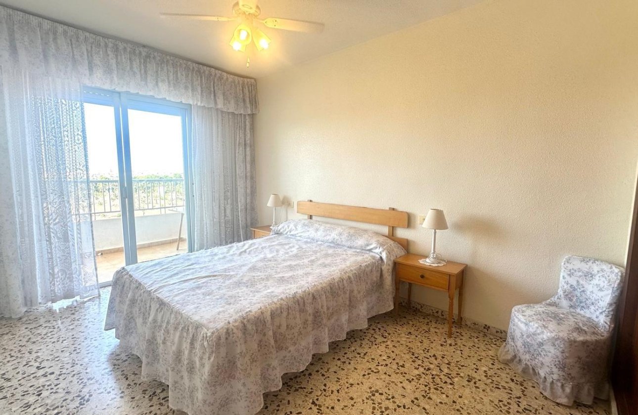 Revente - Appartement -
Torrevieja - Punta Prima