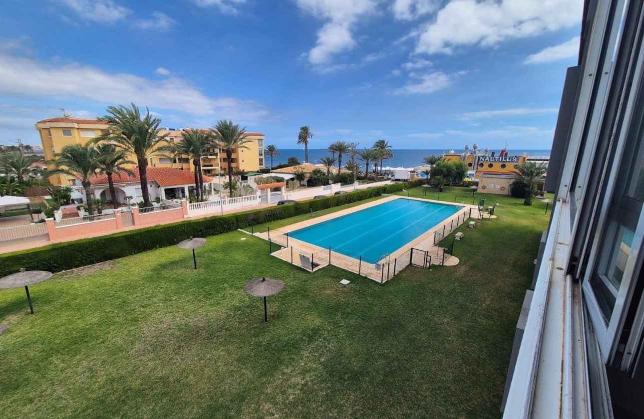 Revente - Appartement -
Torrevieja - Punta Prima