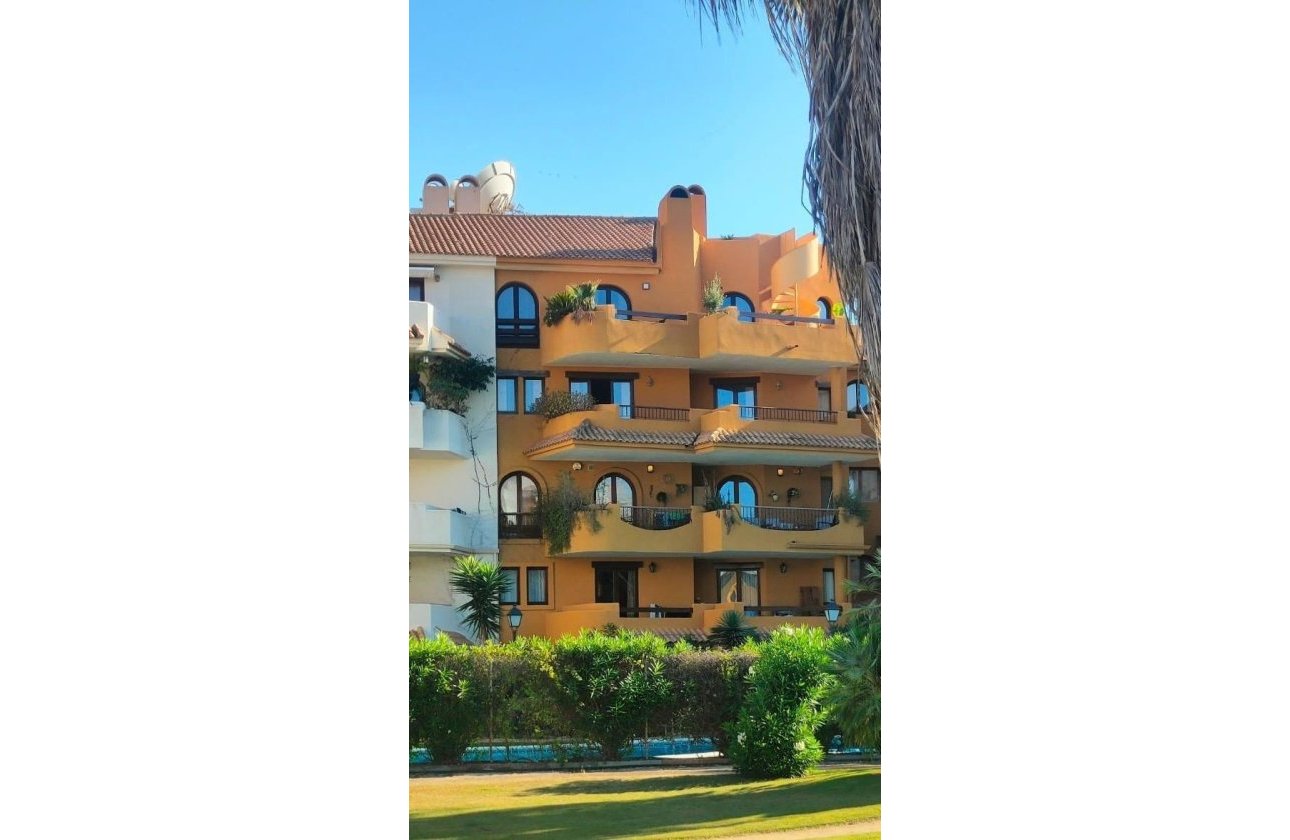 Revente - Appartement -
Torrevieja - Punta Prima
