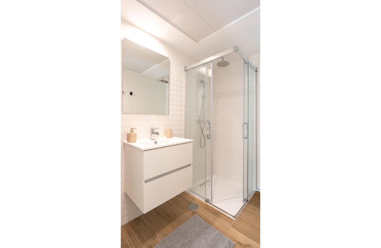 Revente - Appartement -
Torrevieja - Punta Prima