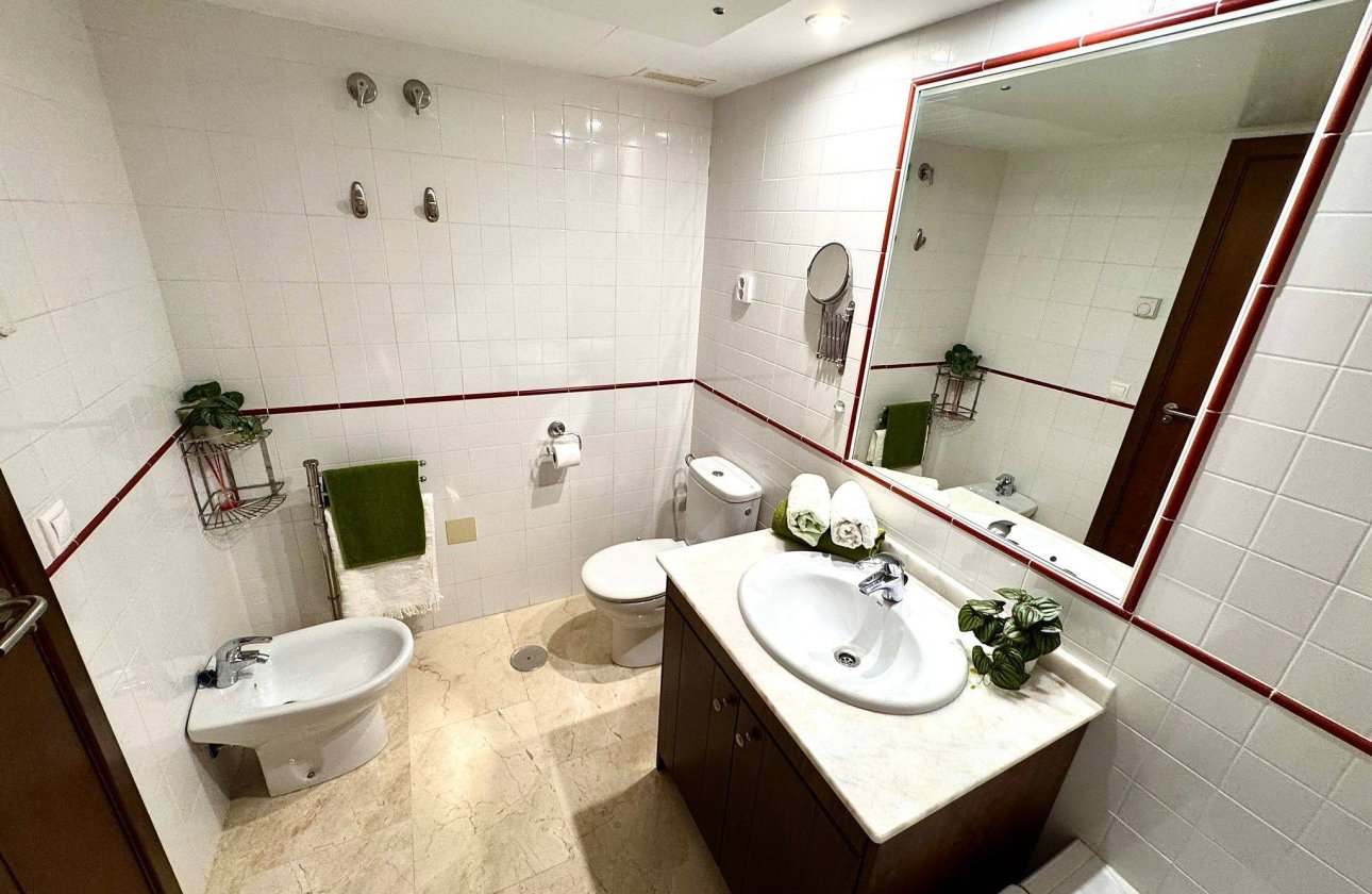 Revente - Appartement -
Torrevieja - Punta Prima