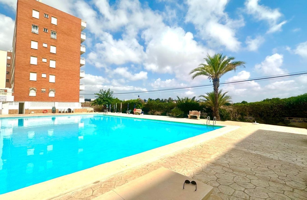 Revente - Appartement -
Torrevieja - Punta Prima
