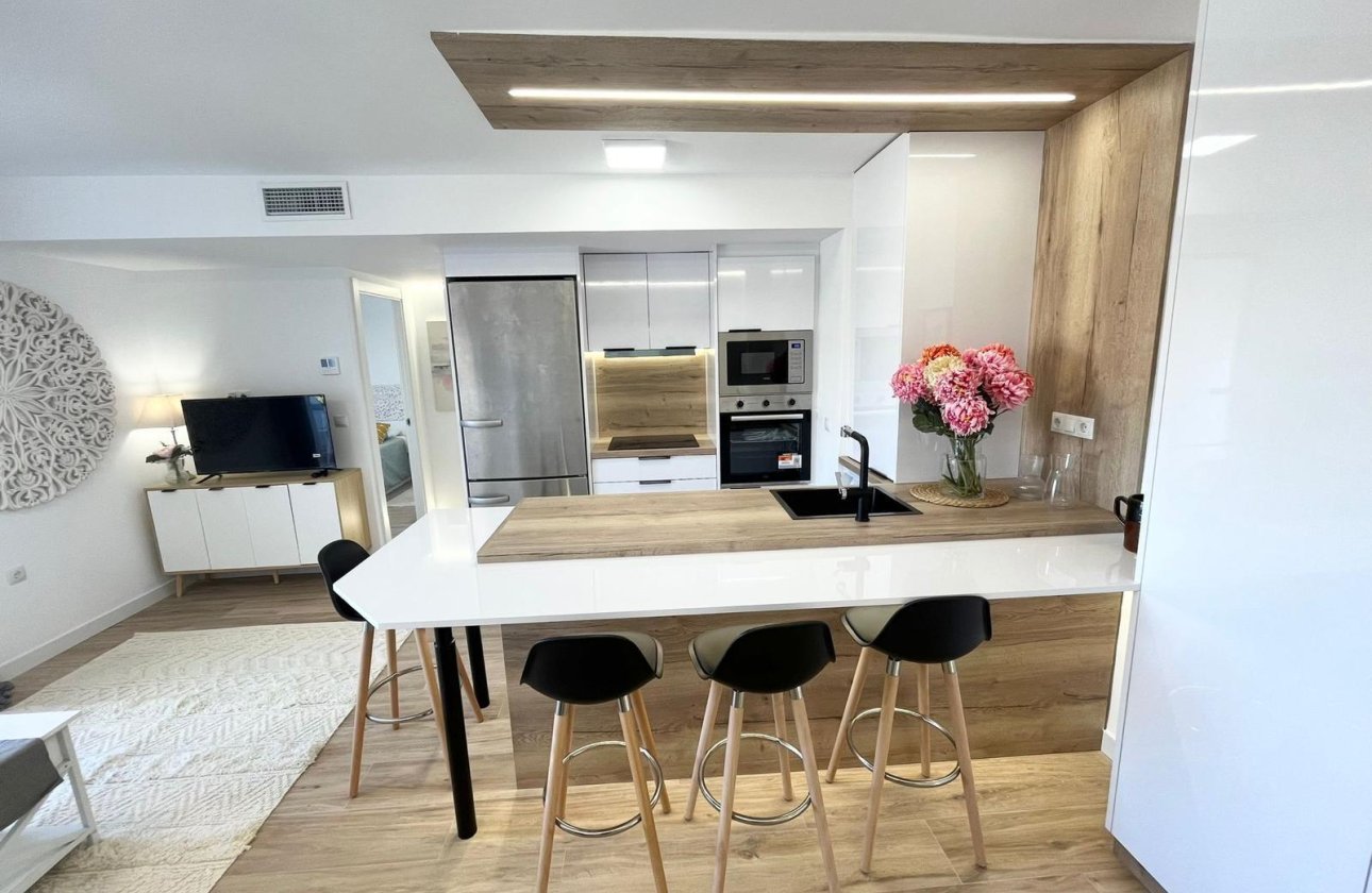 Revente - Appartement -
Torrevieja - Punta Prima