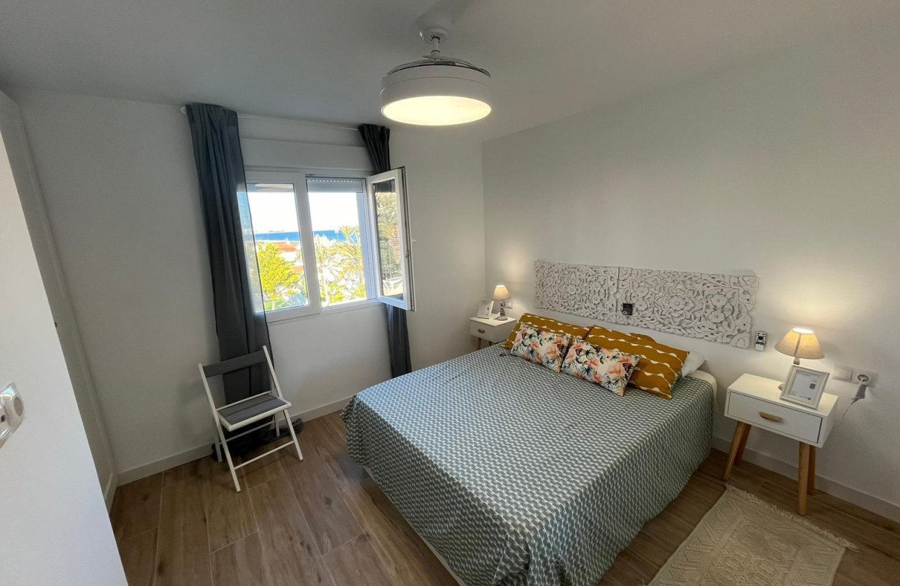 Revente - Appartement -
Torrevieja - Punta Prima