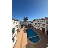 Revente - Appartement -
Torrevieja - Punta Prima