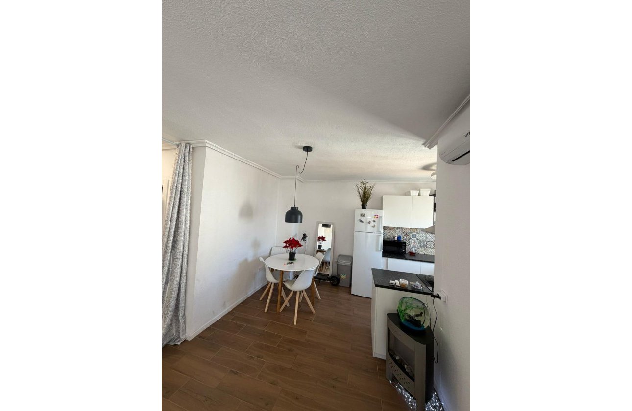 Revente - Appartement -
Torrevieja - Punta Prima