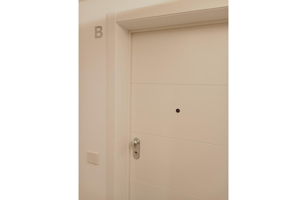 Revente - Appartement -
Torrevieja - Punta Prima