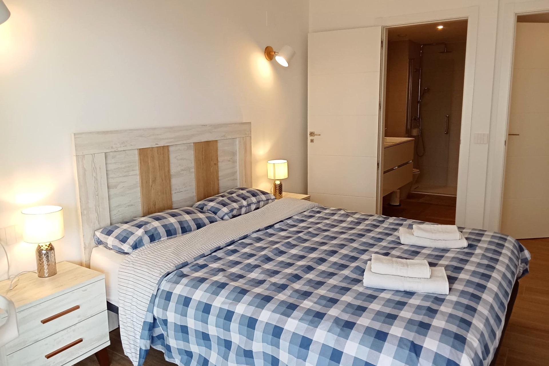 Revente - Appartement -
Torrevieja - Punta Prima