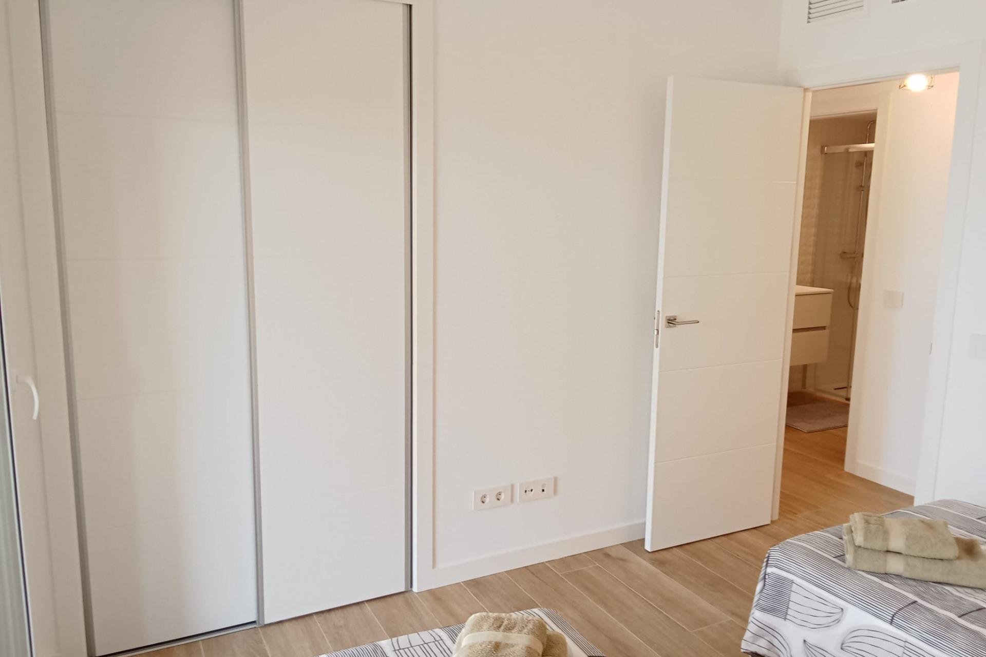 Revente - Appartement -
Torrevieja - Punta Prima