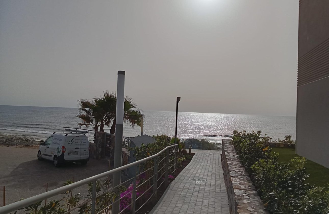 Revente - Appartement -
Torrevieja - Punta Prima