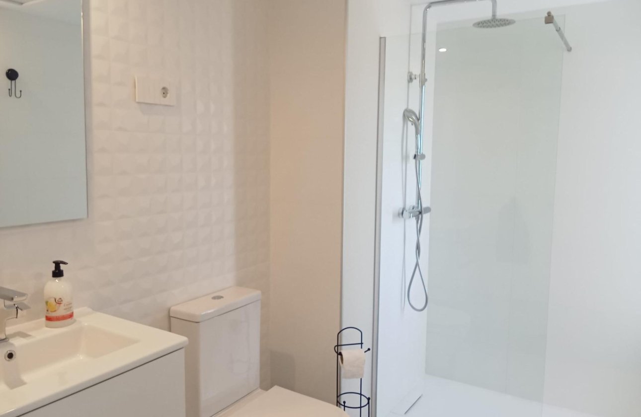 Revente - Appartement -
Torrevieja - Punta Prima