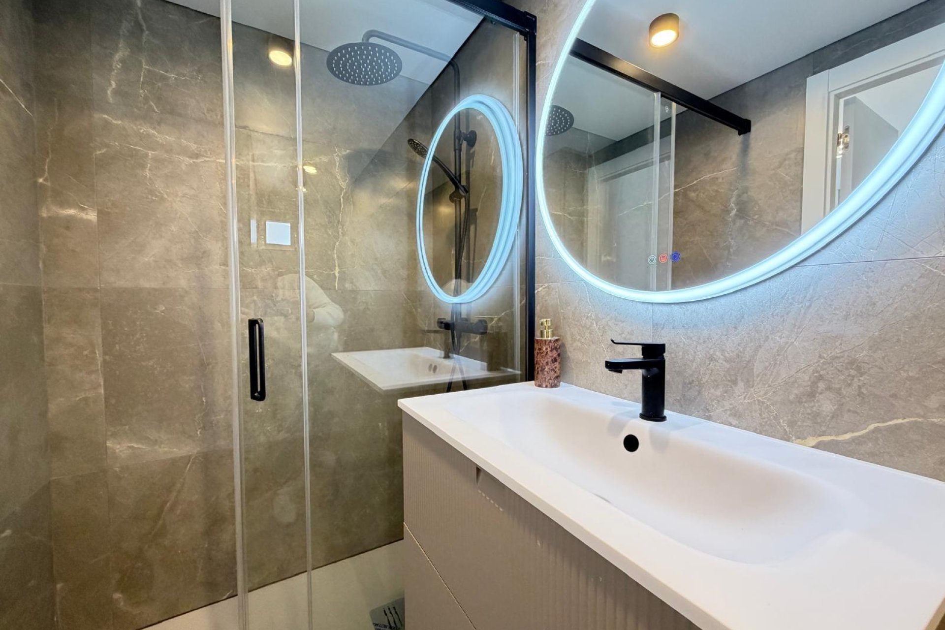 Revente - Appartement -
Torrevieja - Punta Prima