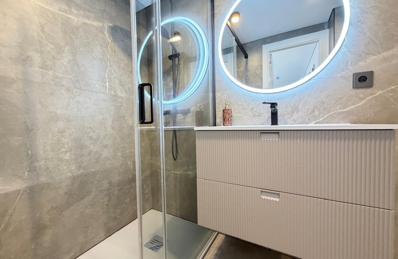 Revente - Appartement -
Torrevieja - Punta Prima