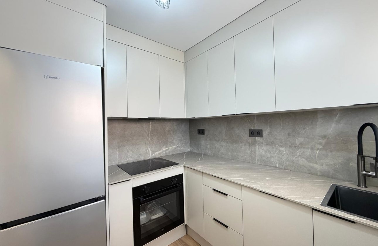 Revente - Appartement -
Torrevieja - Punta Prima