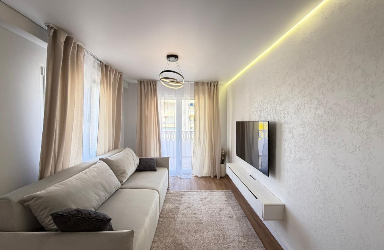 Revente - Appartement -
Torrevieja - Punta Prima