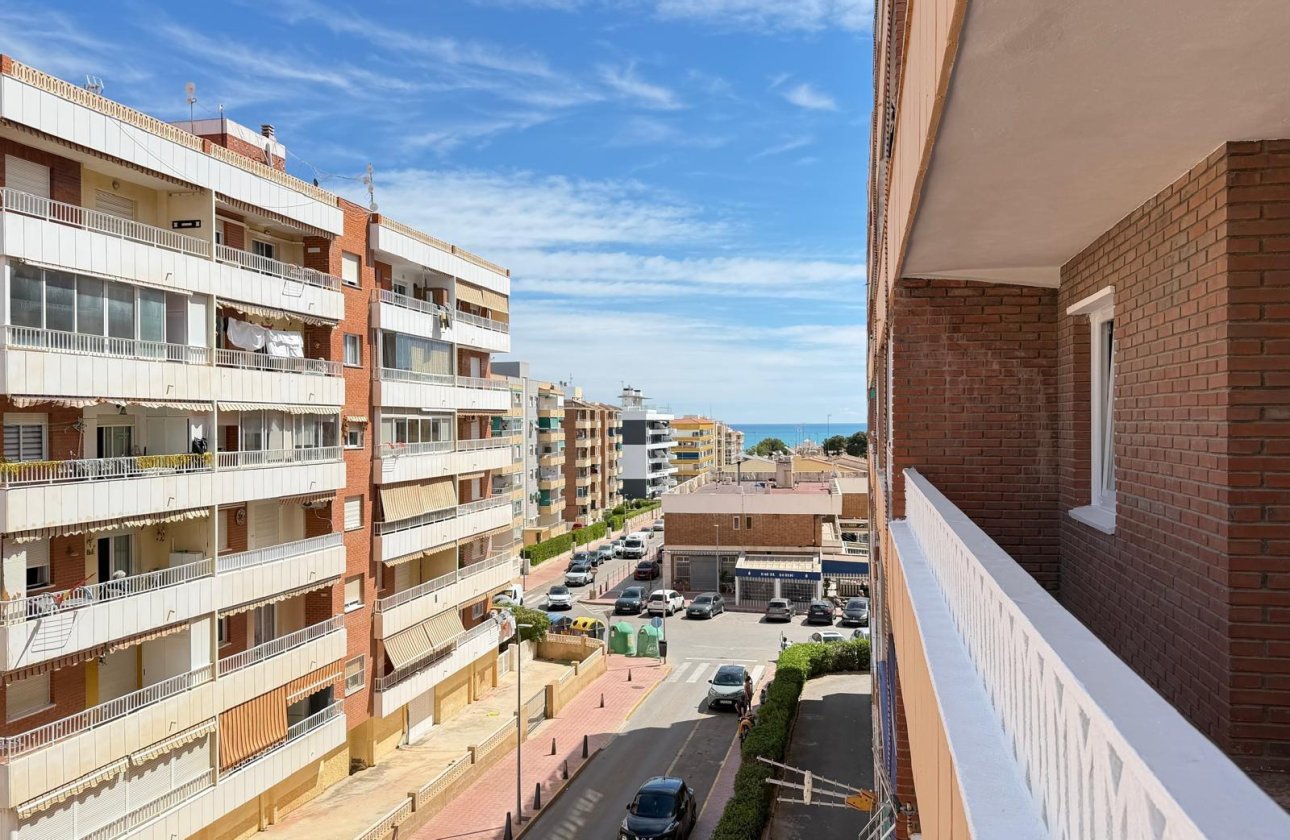 Revente - Appartement -
Torrevieja - Punta Prima