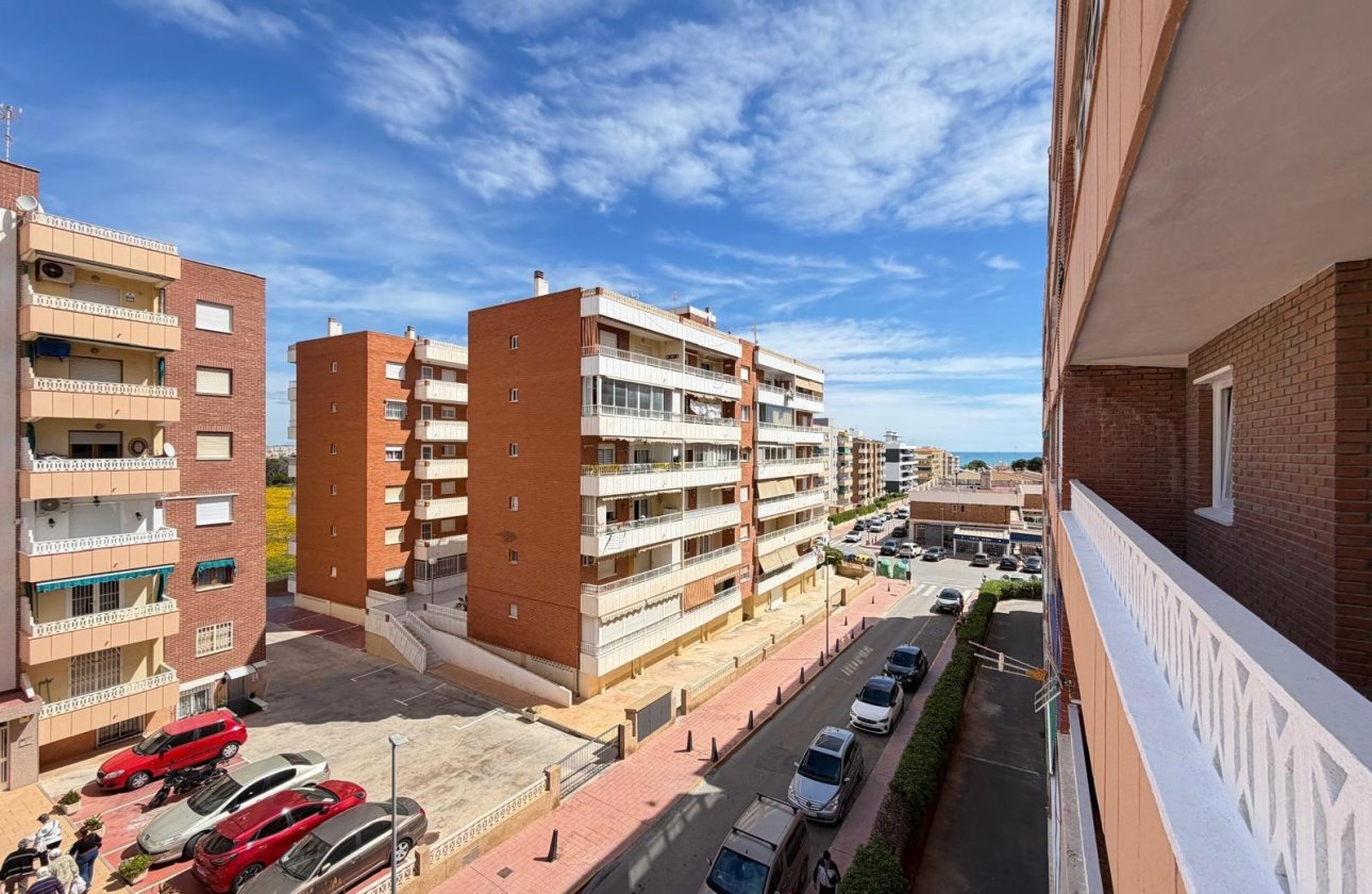 Revente - Appartement -
Torrevieja - Punta Prima