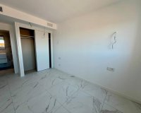 Revente - Appartement -
Torrevieja - Punta Prima