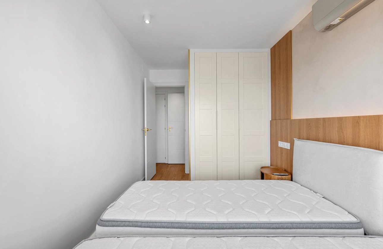 Revente - Appartement -
Torrevieja - Punta Prima