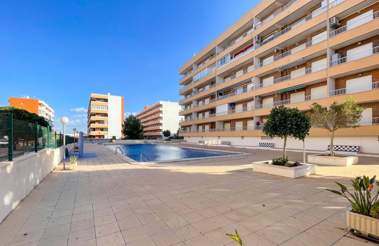 Revente - Appartement -
Torrevieja - Punta Prima