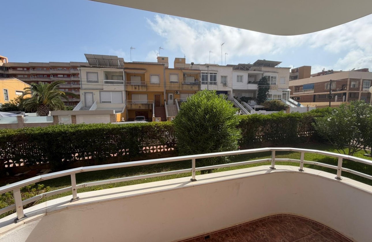 Revente - Appartement -
Torrevieja - Punta Prima