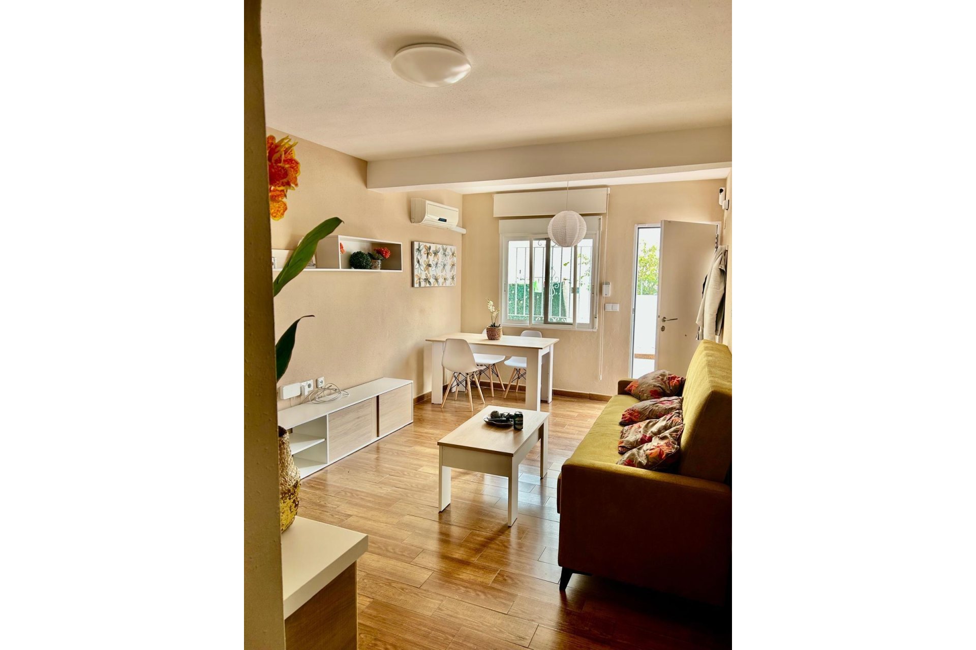 Revente - Appartement -
Torrevieja - Sector 25