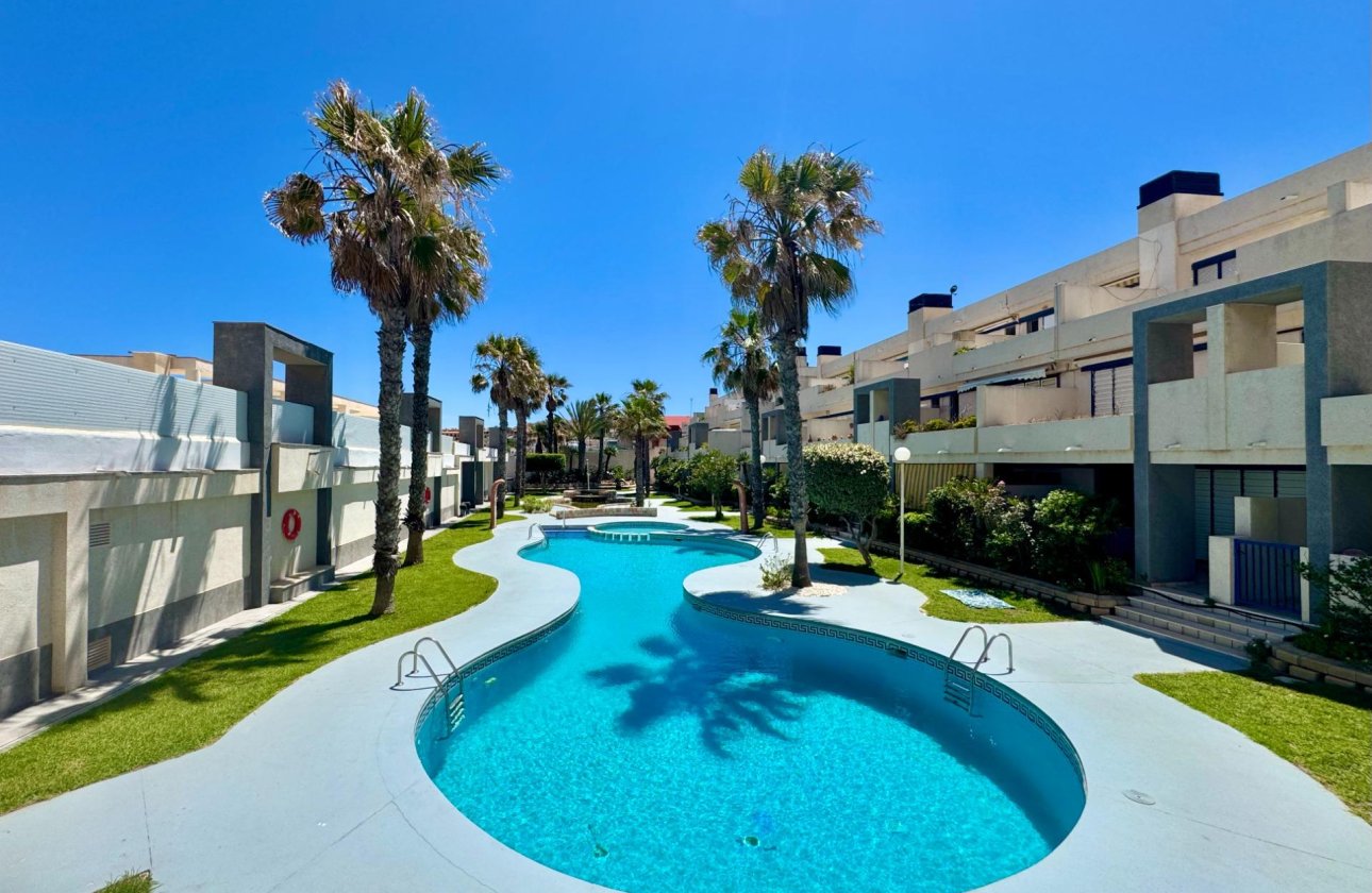 Revente - Appartement -
Torrevieja - Torre La Mata