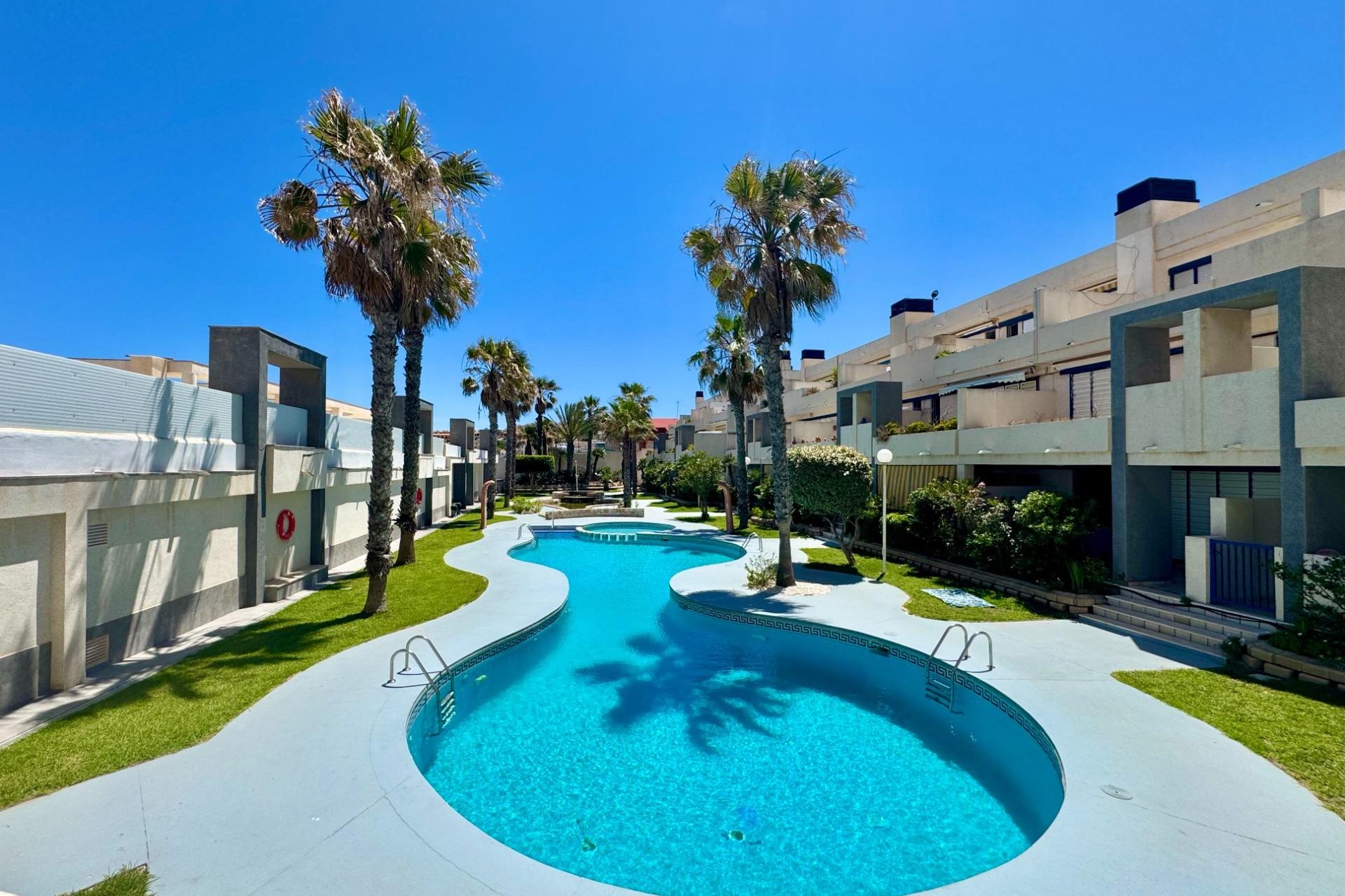 Revente - Appartement -
Torrevieja - Torre La Mata