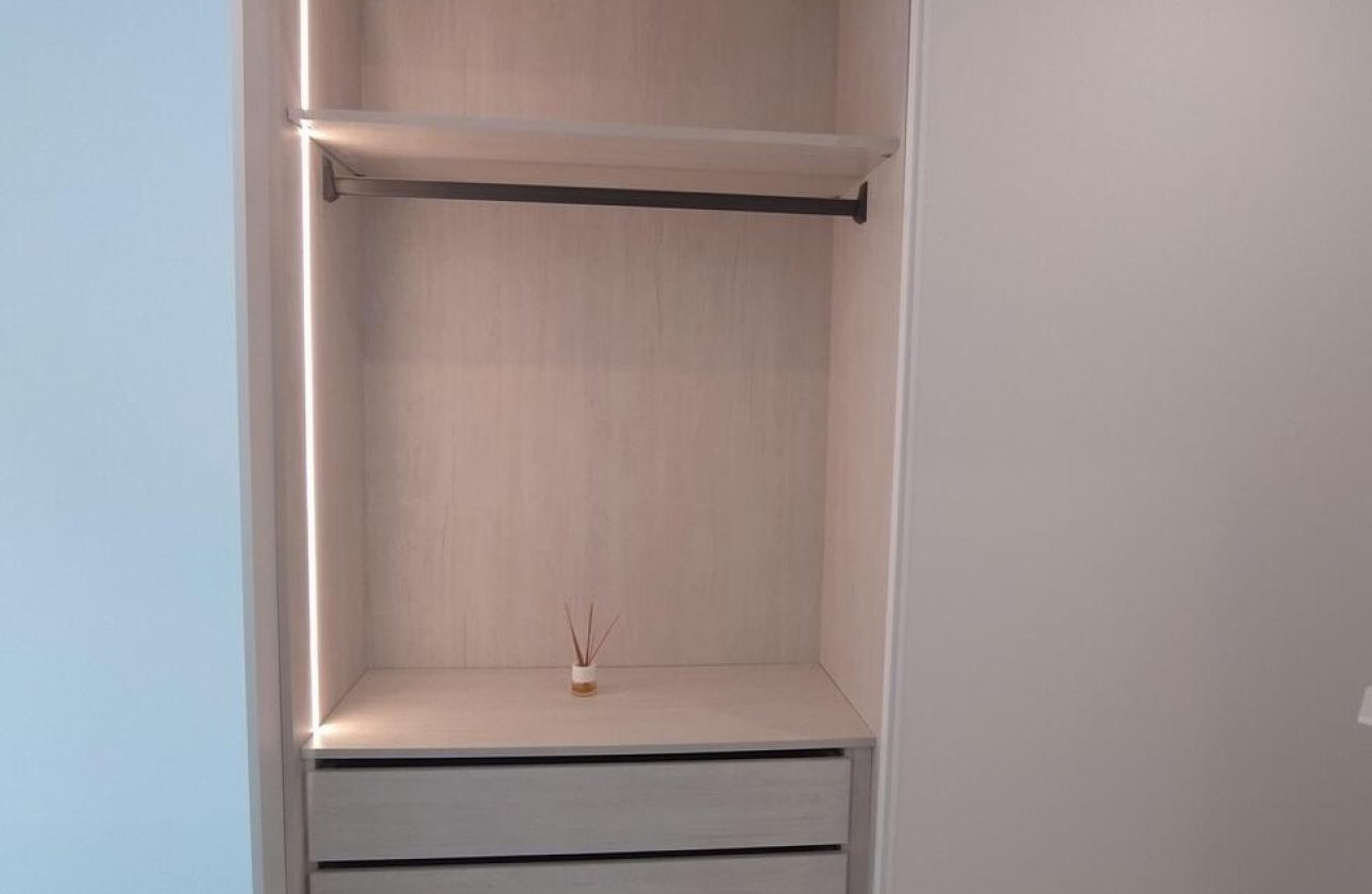 Revente - Appartement -
Torrevieja - Torreblanca