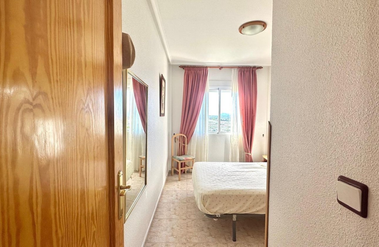 Revente - Appartement -
Torrevieja - Torreblanca