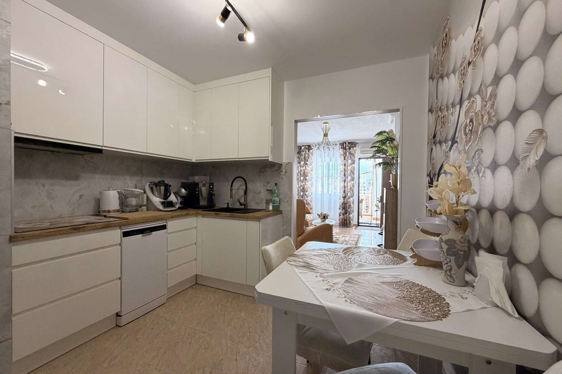 Revente - Appartement -
Torrevieja - Urb. Calas Blancas III