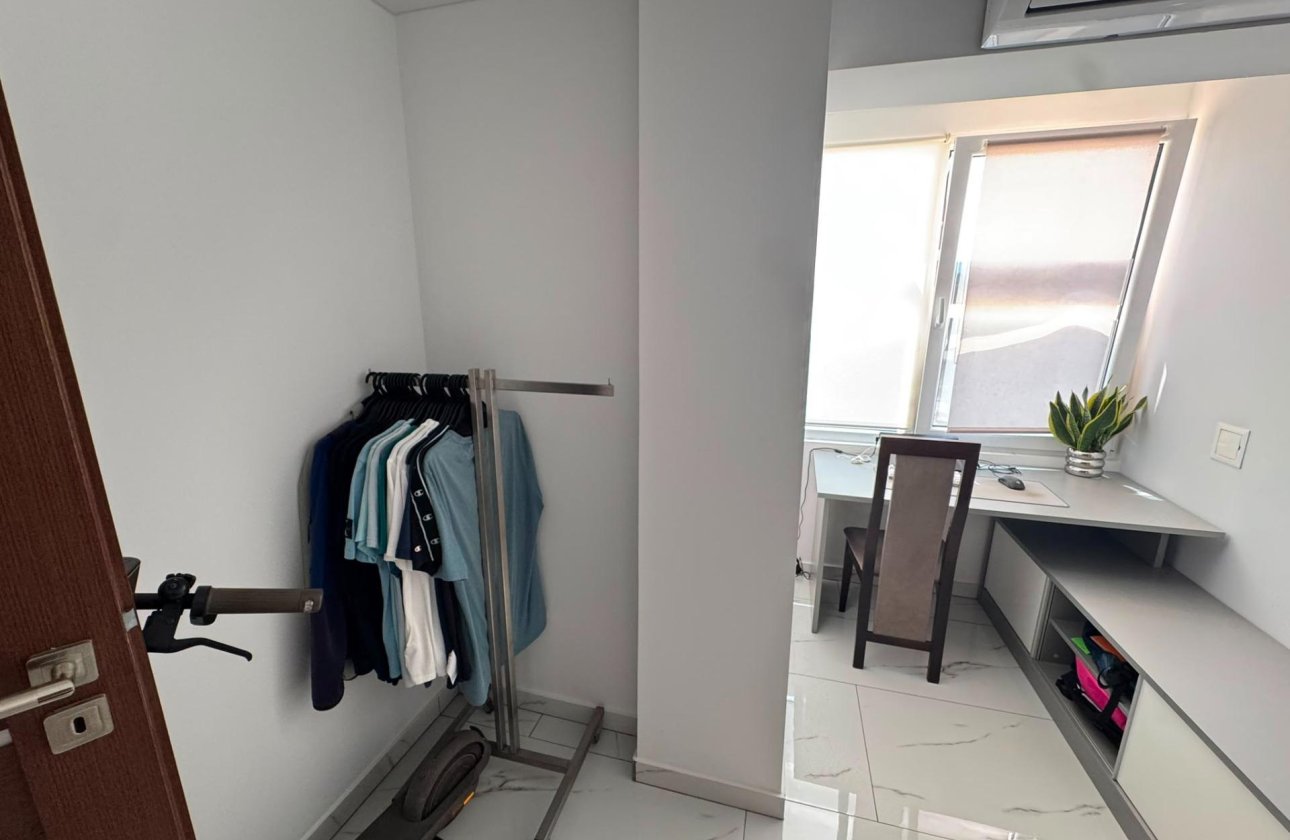 Revente - Appartement -
Torrevieja - Zona Los Frutales