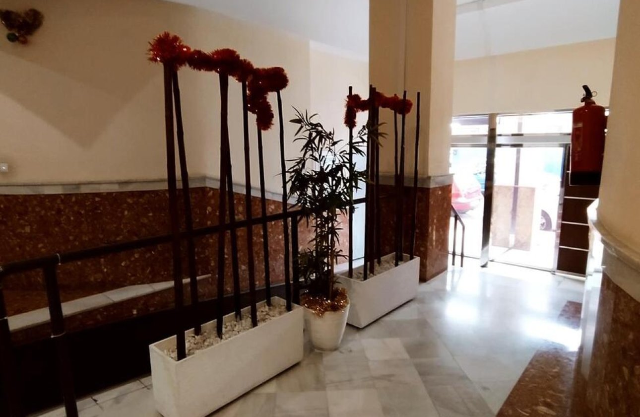 Revente - Appartement -
Torrevieja