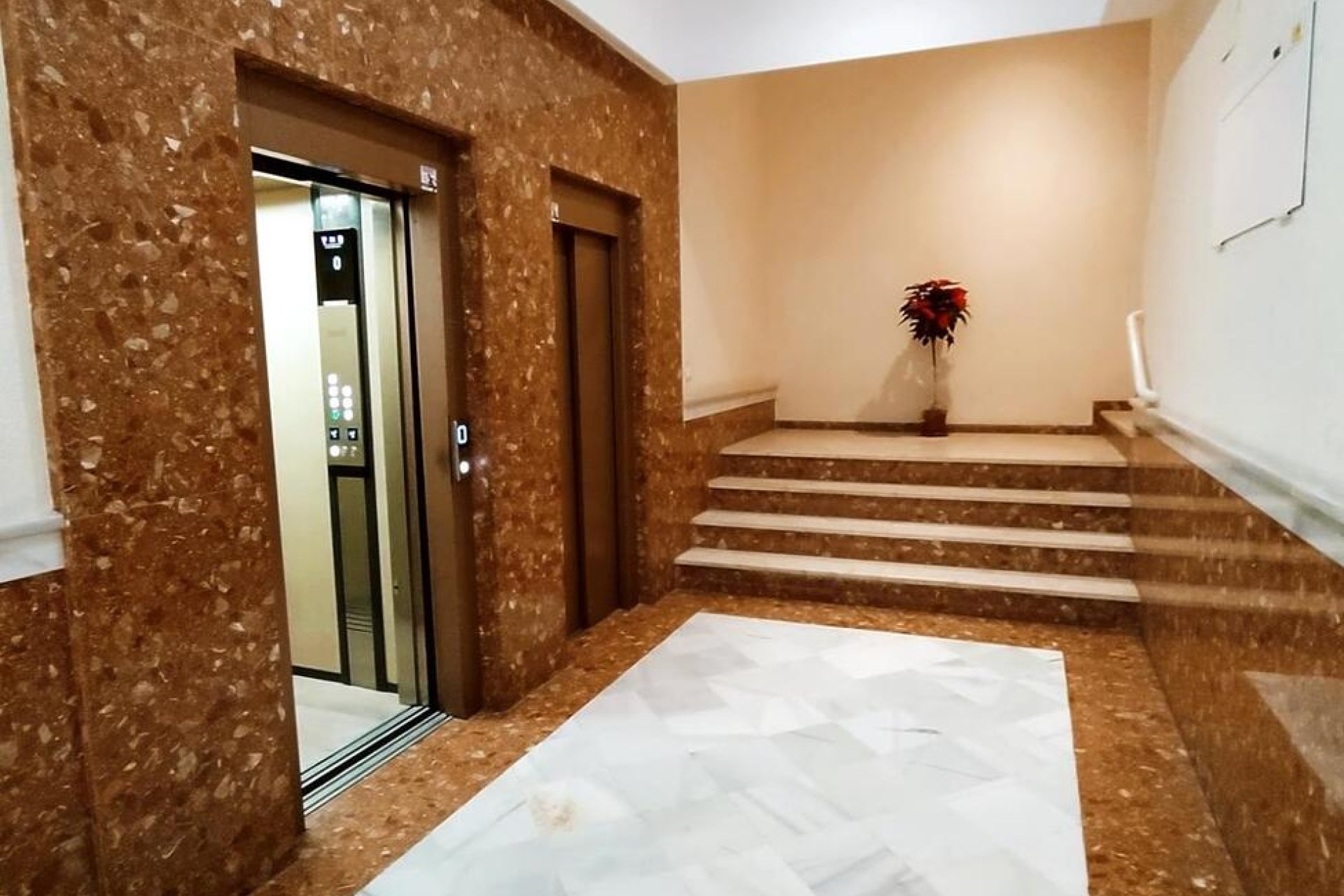 Revente - Appartement -
Torrevieja