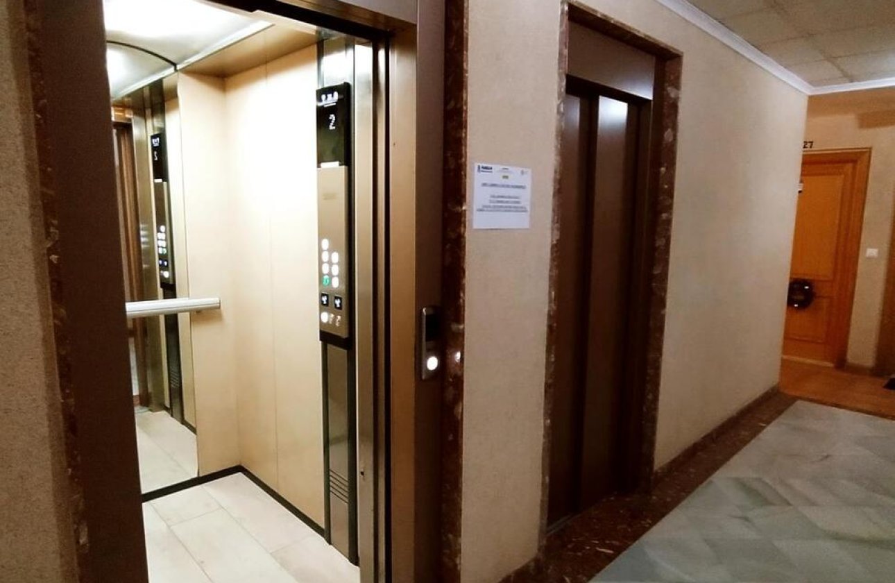 Revente - Appartement -
Torrevieja