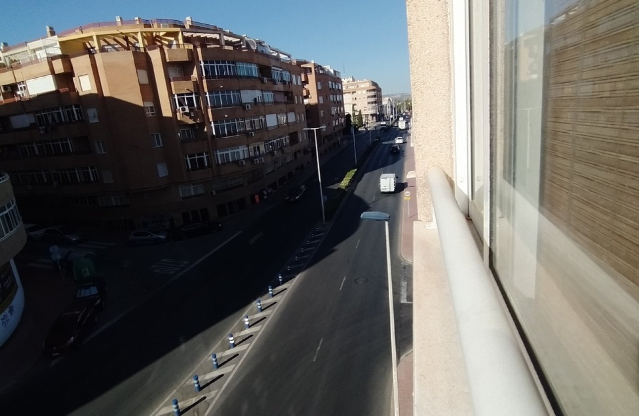 Revente - Appartement -
Torrevieja